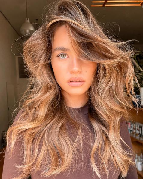 Sunlit Caramel Tresses