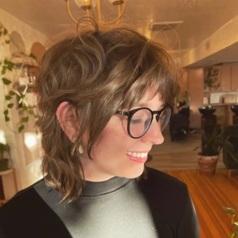 Effortless Wavy Shag with Soft Bangs