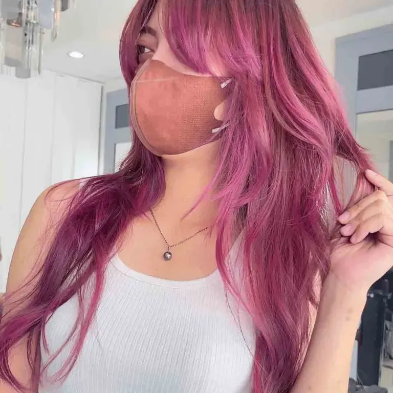 Radiant Raspberry Waves