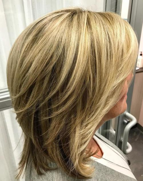 Chic Layered Blonde Bob